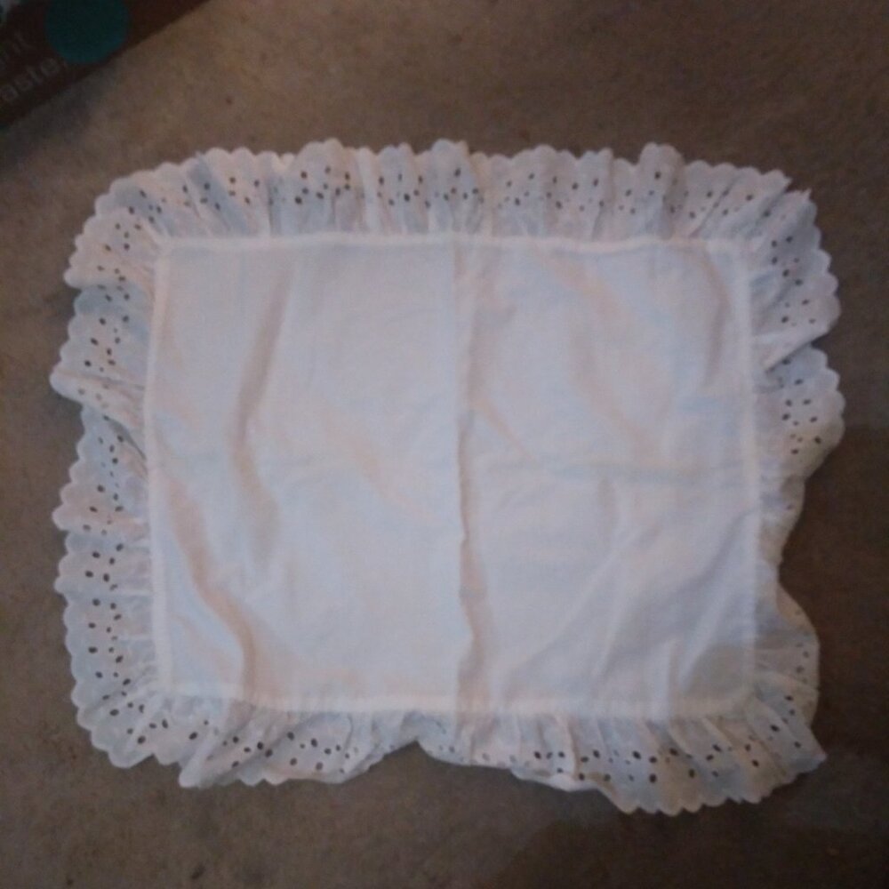 Set of two white country chic pillow shams with eyelet lace